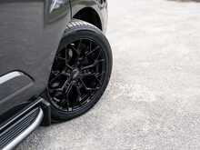 Ford Transit Custom Signature 320 2.0 EcoBlue 130 BHP Limited 5 Seat Doublecab L2 LWB Euro 6 Diesel Automatic Van