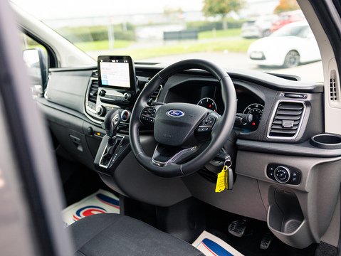 2.0 320 EcoBlue Limited Crew Van Double Cab 5dr Diesel Auto L2 H1 Euro 6 (130 ps)