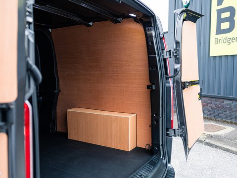 2.0 320 EcoBlue Limited Crew Van Double Cab 5dr Diesel Auto L2 H1 Euro 6 (130 ps)