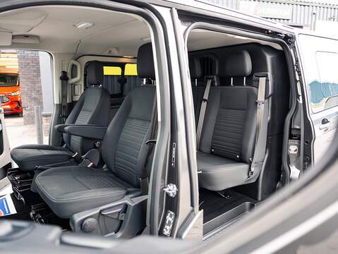 2.0 320 EcoBlue Limited Crew Van Double Cab 5dr Diesel Auto L2 H1 Euro 6 (130 ps)