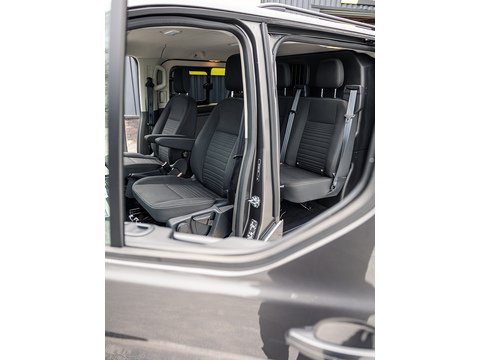 2.0 320 EcoBlue Limited Crew Van Double Cab 5dr Diesel Auto L2 H1 Euro 6 (130 ps)