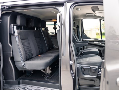 2.0 320 EcoBlue Limited Crew Van Double Cab 5dr Diesel Auto L2 H1 Euro 6 (130 ps)