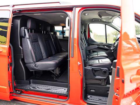 2.0 320 EcoBlue Limited Crew Van Double Cab 5dr Diesel Auto L2 H1 Euro 6 (s/s) (185 ps)