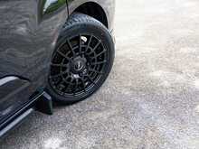 Ford Transit Custom Signature 320 2.0 EcoBlue 130 BHP Limited L2 LWB 5 Seat Manual Van