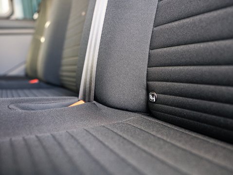 2.0 320 EcoBlue Limited Crew Van Double Cab 5dr Diesel Manual L2 H1 Euro 6 (s/s) (6 Seat) (130 ps)