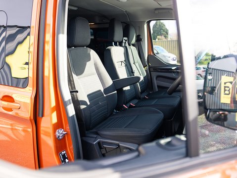 2.0 320 EcoBlue Limited Crew Van Double Cab 5dr Diesel Manual L2 H1 Euro 6 (s/s) (6 Seat) (130 ps)