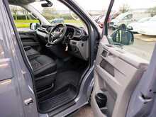 Volkswagen Transporter T6.1 T28 2.0 TDI 150 BHP Highline SWB 6 Seat Kombi Euro 6 Diesel 6-Speed Manual Van