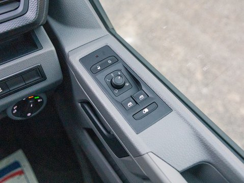 2.0 TDI T28 Highline Panel Van 5dr Diesel Manual FWD SWB Euro 6 (s/s) (150 ps)