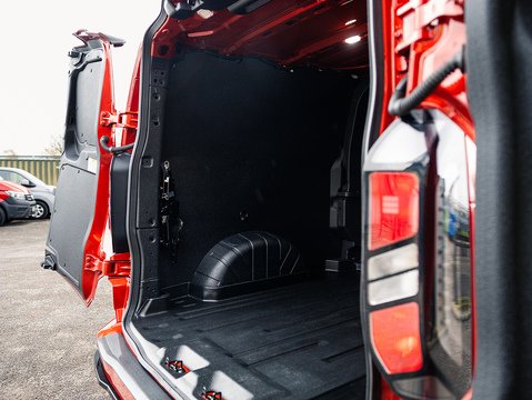 2.0 320 EcoBlue Limited Crew Van Double Cab 5dr Diesel Auto L2 H1 Euro 6 (s/s) (170 ps)