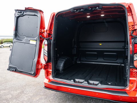 2.0 320 EcoBlue Limited Crew Van Double Cab 5dr Diesel Auto L2 H1 Euro 6 (s/s) (170 ps)