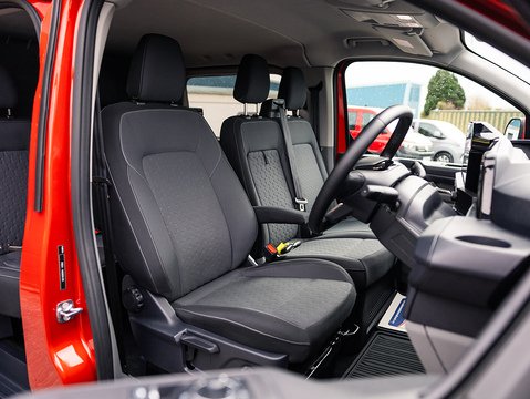 2.0 320 EcoBlue Limited Crew Van Double Cab 5dr Diesel Auto L2 H1 Euro 6 (s/s) (170 ps)