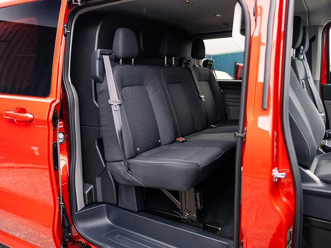 2.0 320 EcoBlue Limited Crew Van Double Cab 5dr Diesel Auto L2 H1 Euro 6 (s/s) (170 ps)