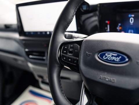 2.0 320 EcoBlue Limited Crew Van Double Cab 5dr Diesel Auto L2 H1 Euro 6 (s/s) (170 ps)