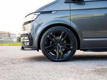 Volkswagen Transporter T6.1 T30 2.0 TDI 150 BHP Highline SWB 5 Seat Kombi Euro 6 Diesel DSG 7-Speed Automatic Van