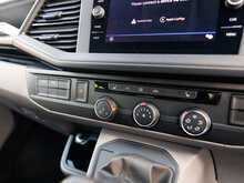 Volkswagen Transporter T6.1 T30 2.0 TDI 150 BHP Highline SWB 5 Seat Kombi Euro 6 Diesel DSG 7-Speed Automatic Van