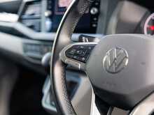 Volkswagen Transporter T6.1 T30 2.0 TDI 150 BHP Highline SWB 5 Seat Kombi Euro 6 Diesel DSG 7-Speed Automatic Van