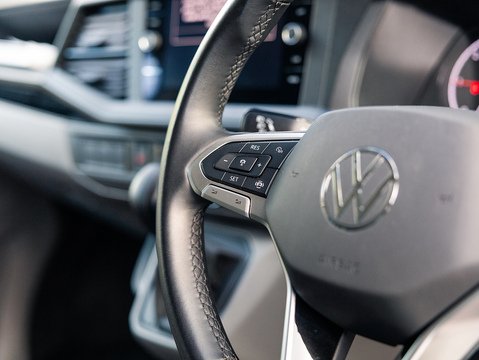 2.0 TDI T30 Highline Kombi Double Cab 5dr Diesel DSG FWD SWB Euro 6 (s/s) (150 ps)