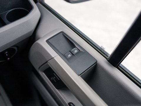 2.0 TDI CR35 Startline Double Cab Chassis Cab 4dr Diesel Manual FWD LWB Euro 6 (s/s) (140 ps)