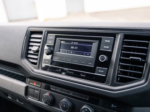 2.0 TDI CR35 Startline Double Cab Chassis Cab 4dr Diesel Manual FWD LWB Euro 6 (s/s) (140 ps)