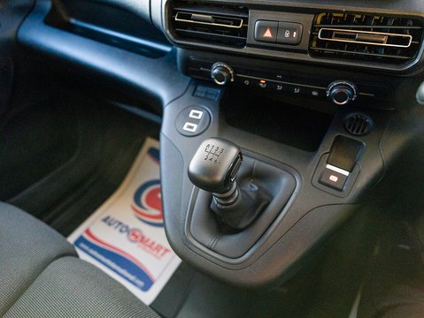 1.5 BlueHDi 1000 Driver M Panel Van 5dr Diesel Manual SWB Euro 6 (s/s) (100 ps)