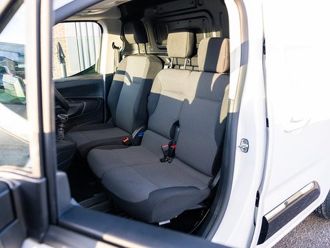 1.5 BlueHDi 1000 Driver M Panel Van 5dr Diesel Manual SWB Euro 6 (s/s) (100 ps)