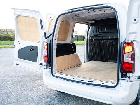 1.5 BlueHDi 1000 Driver M Panel Van 5dr Diesel Manual SWB Euro 6 (s/s) (100 ps)