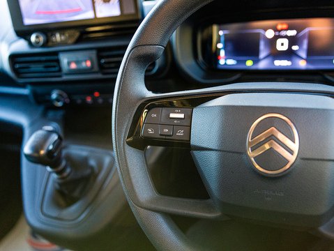 1.5 BlueHDi 1000 Driver M Panel Van 5dr Diesel Manual SWB Euro 6 (s/s) (100 ps)