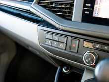 Volkswagen Transporter T6.1 T30 2.0 TDI 150 BHP Highline SWB 5 Seat DSG Kombi Automatic Van