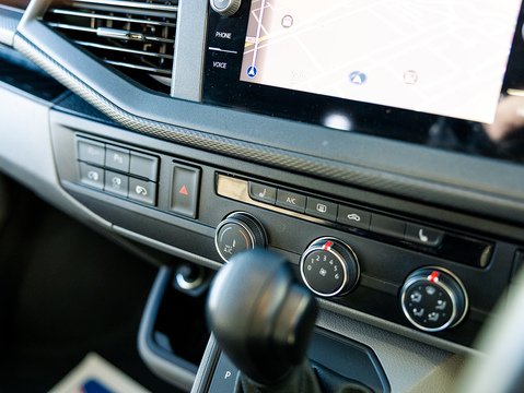 2.0 TDI T30 Highline Kombi Double Cab 5dr Diesel DSG FWD SWB Euro 6 (s/s) (150 ps)