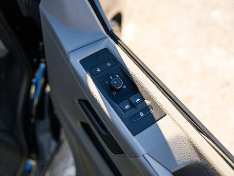 2.0 TDI T30 Highline Kombi Double Cab 5dr Diesel DSG FWD SWB Euro 6 (s/s) (150 ps)