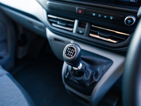 2.0 280 EcoBlue Limited Panel Van 5dr Diesel Manual L1 H1 Euro 6 (s/s) (136 ps)