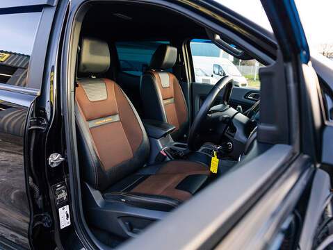 3.2 TDCi Wildtrak Pickup Double Cab 4dr Diesel Manual 4WD Euro 5 (s/s) (200 ps)