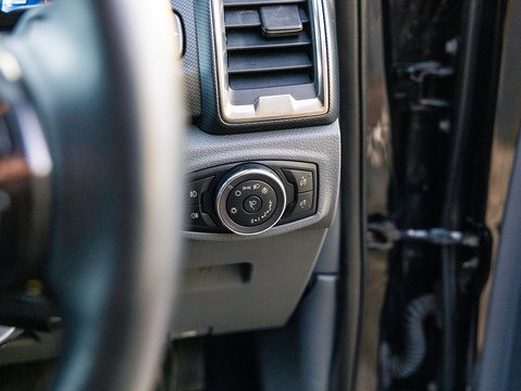 3.2 TDCi Wildtrak Pickup Double Cab 4dr Diesel Manual 4WD Euro 5 (s/s) (200 ps)