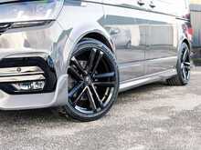 Volkswagen Transporter T6.1 T32 2.0 TDI 150 BHP Highline SWB 5 Seat Kombi Euro 6 Diesel DSG 7-Speed Automatic Van