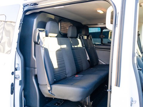 2.0 320 EcoBlue Limited Crew Van Double Cab 5dr Diesel Auto L2 H1 Euro 6 (s/s) (6 Seat) (170 ps)