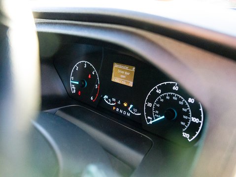 2.0 320 EcoBlue Limited Crew Van Double Cab 5dr Diesel Auto L2 H1 Euro 6 (s/s) (6 Seat) (170 ps)