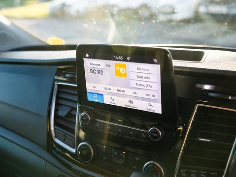 2.0 320 EcoBlue Limited Crew Van Double Cab 5dr Diesel Auto L2 H1 Euro 6 (s/s) (6 Seat) (170 ps)