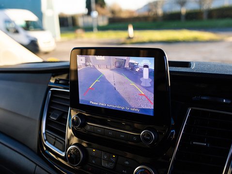 2.0 320 EcoBlue Limited Crew Van Double Cab 5dr Diesel Auto L2 H1 Euro 6 (s/s) (6 Seat) (170 ps)