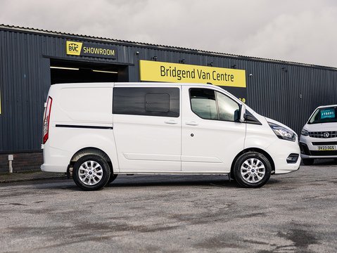 2.0 300 EcoBlue Limited Crew Van Double Cab 5dr Diesel Manual L1 H1 Euro 6 (s/s) (130 ps)