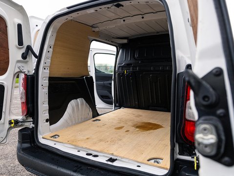 1.5 BlueHDi 1000 Professional Premium + Standard Panel Van 5dr Diesel Manual SWB Euro 6 (s/s) (100 bhp)