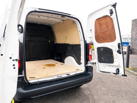 1.5 BlueHDi 1000 Professional Premium + Standard Panel Van 5dr Diesel Manual SWB Euro 6 (s/s) (100 bhp)