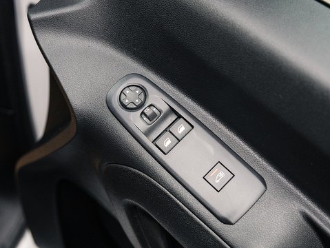 1.5 BlueHDi 1000 Professional Premium + Standard Panel Van 5dr Diesel Manual SWB Euro 6 (s/s) (100 bhp)