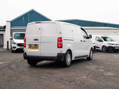 1.5D Icon Medium Panel Van 6dr Diesel Manual MWB Euro 6 (s/s) (120 bhp)