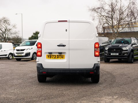 1.5D Icon Medium Panel Van 6dr Diesel Manual MWB Euro 6 (s/s) (120 bhp)