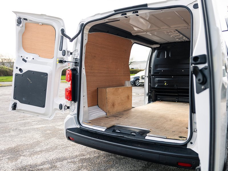 Vauxhall 1.5 Turbo D 2900 Pro Panel Van 6dr Diesel Manual L2 H1 Euro 6 (s/s) (100 ps)