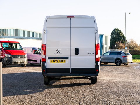 2.2 BlueHDi 335 Professional Premium + Panel Van 5dr Diesel Manual L3 H2 Euro 6 (s/s) (140 ps)