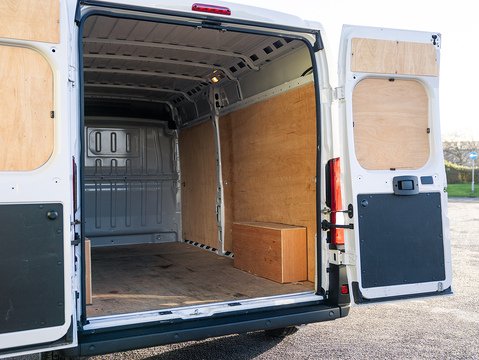 2.2 BlueHDi 335 Professional Premium + Panel Van 5dr Diesel Manual L3 H2 Euro 6 (s/s) (140 ps)