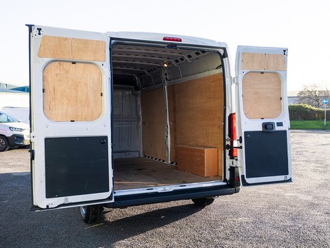 2.2 BlueHDi 335 Professional Premium + Panel Van 5dr Diesel Manual L3 H2 Euro 6 (s/s) (140 ps)