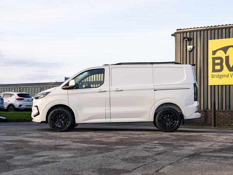 2.0 320 EcoBlue Limited Panel Van 5dr Diesel Auto L1 H1 Euro 6 (s/s) (136 ps)