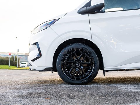 2.0 320 EcoBlue Limited Panel Van 5dr Diesel Auto L1 H1 Euro 6 (s/s) (136 ps)